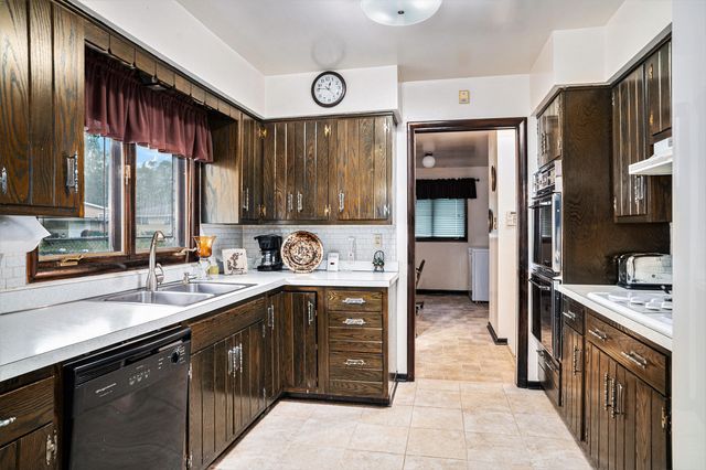 5301 Delaware Street, Merrillville, IN 46410