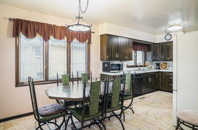 5301 Delaware Street, Merrillville, IN 46410