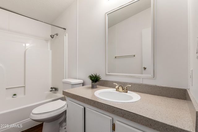 2609 W SOUTHERN Avenue 108, Tempe, AZ 85282