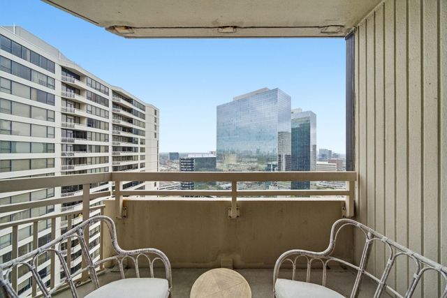 15 Greenway Plaza 25J, Houston, TX 77046