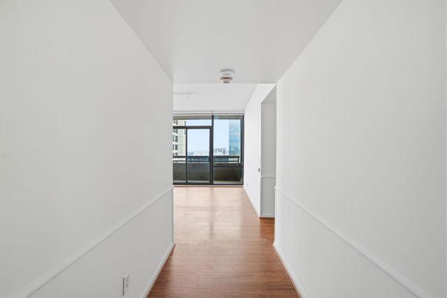 15 Greenway Plaza 25J, Houston, TX 77046