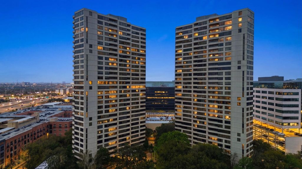 15 Greenway Plaza 25J, Houston, TX 77046