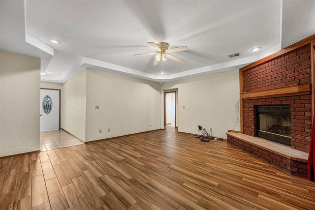 10048 SE Bishop, Lawton, OK 73505