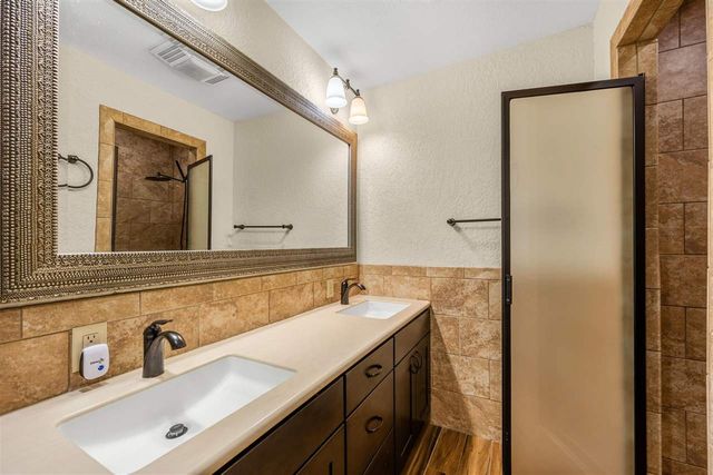 10048 SE Bishop, Lawton, OK 73505