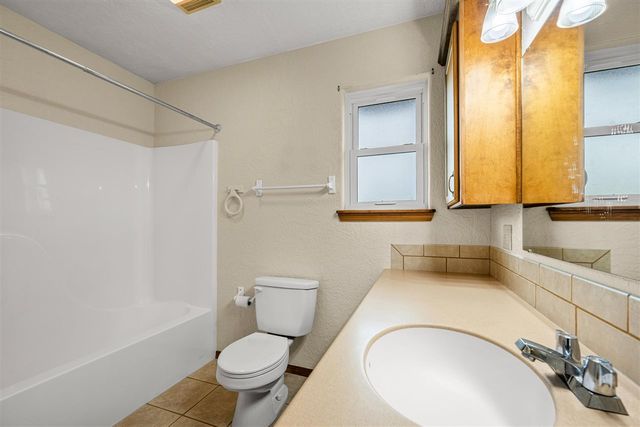 10048 SE Bishop, Lawton, OK 73505