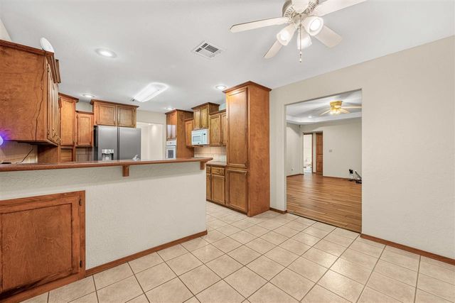 10048 SE Bishop, Lawton, OK 73505