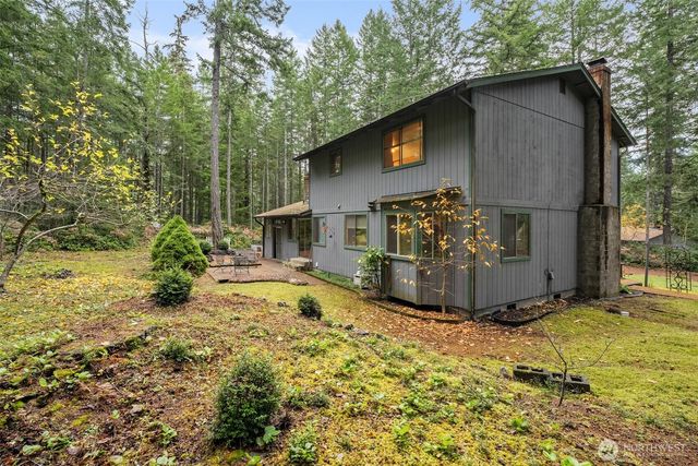 3375 Camp Lane NW, Seabeck, WA 98380