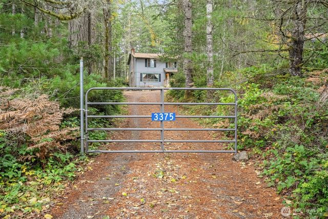 3375 Camp Lane NW, Seabeck, WA 98380