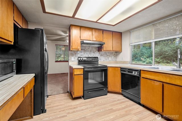 3375 Camp Lane NW, Seabeck, WA 98380