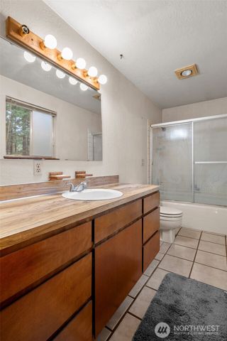 3375 Camp Lane NW, Seabeck, WA 98380