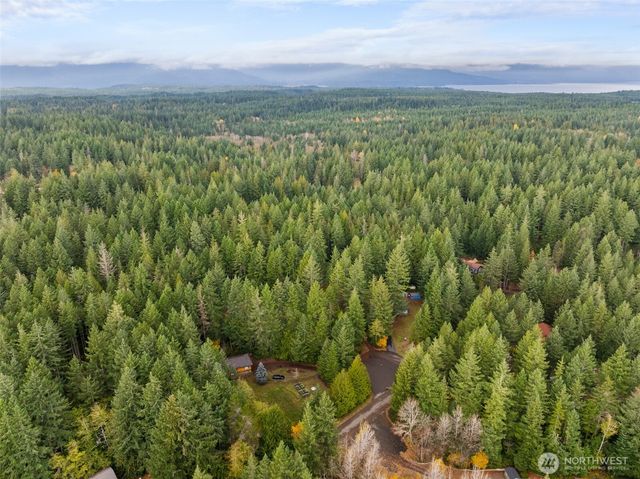 3375 Camp Lane NW, Seabeck, WA 98380