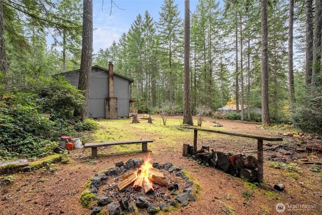 3375 Camp Lane NW, Seabeck, WA 98380