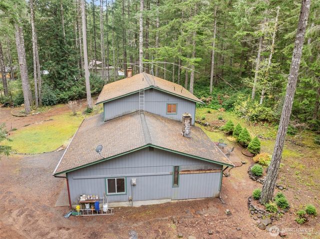 3375 Camp Lane NW, Seabeck, WA 98380