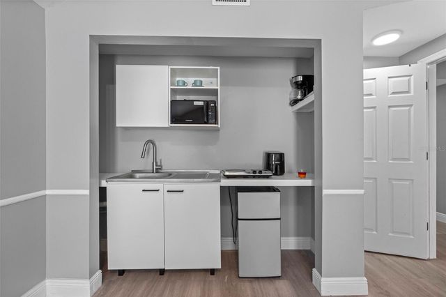 4317 E REGNAS AVENUE, Tampa, FL 33617