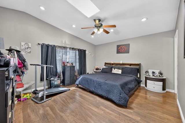 5225 Columbine Way, Carmichael, CA 95608