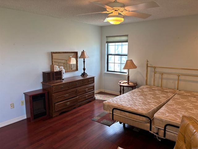 1584 Hwy 5, Romance, AR 72136