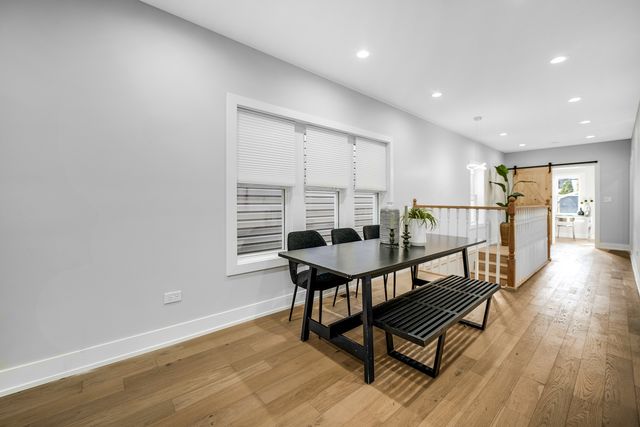 4721 W Warwick Avenue, Chicago, IL 60641