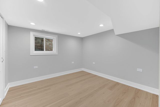 4721 W Warwick Avenue, Chicago, IL 60641