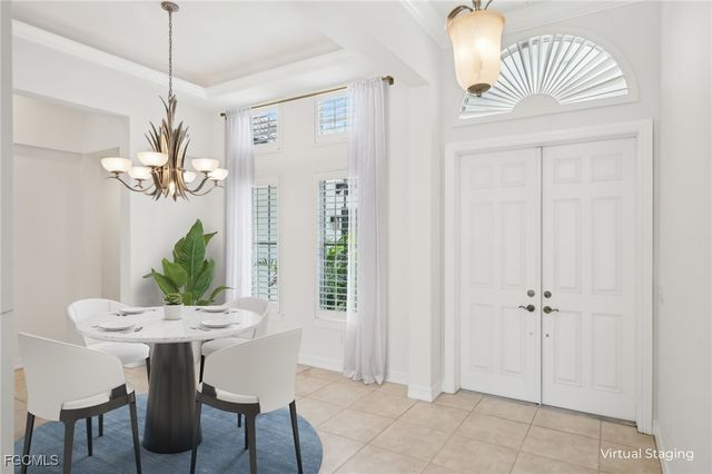 367 Saddlebrook LN, Naples, FL 34110