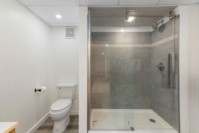 175 Sak Road, Vernon, VT 05354