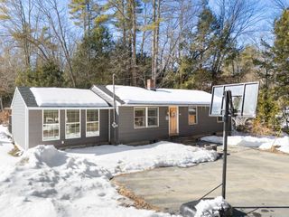 175 Sak Road, Vernon, VT 05354