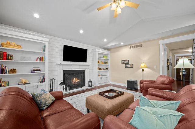 318 El Portal Drive, Michigan City, IN 46360