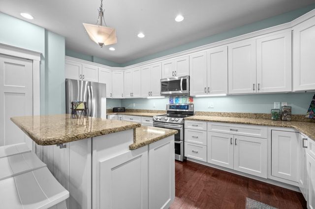 318 El Portal Drive, Michigan City, IN 46360