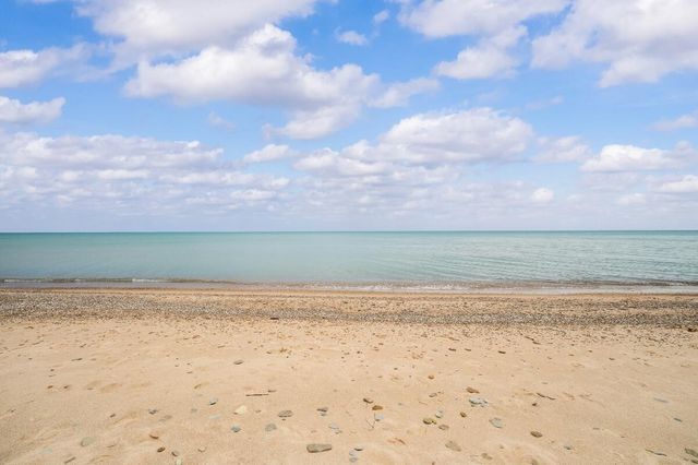 318 El Portal Drive, Michigan City, IN 46360