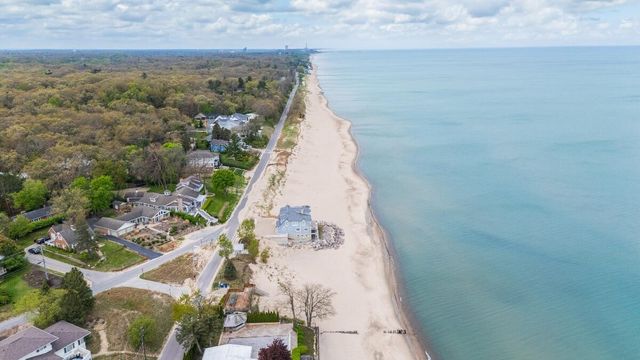 318 El Portal Drive, Michigan City, IN 46360