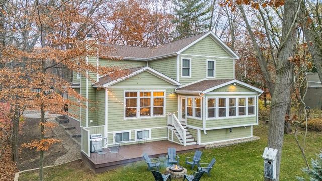 318 El Portal Drive, Michigan City, IN 46360