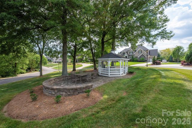 310 James Way, Bermuda Run, NC 27006