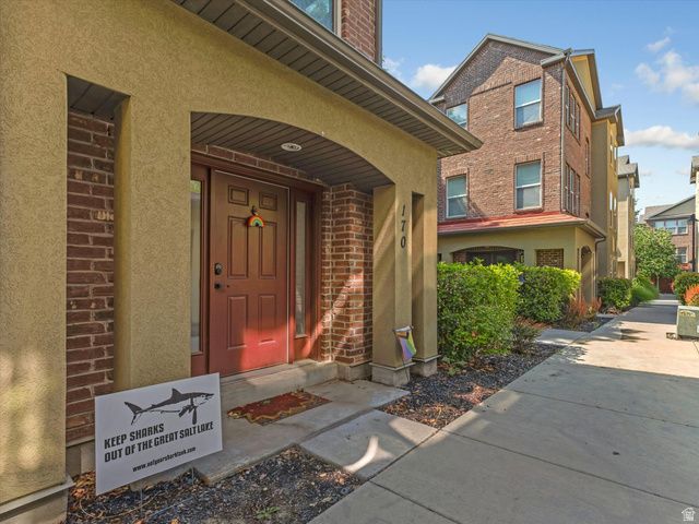 170 W BARRY LINKS WAY, South Salt Lake, UT 84115