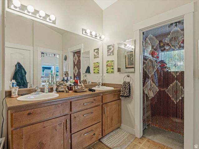 170 W BARRY LINKS WAY, South Salt Lake, UT 84115