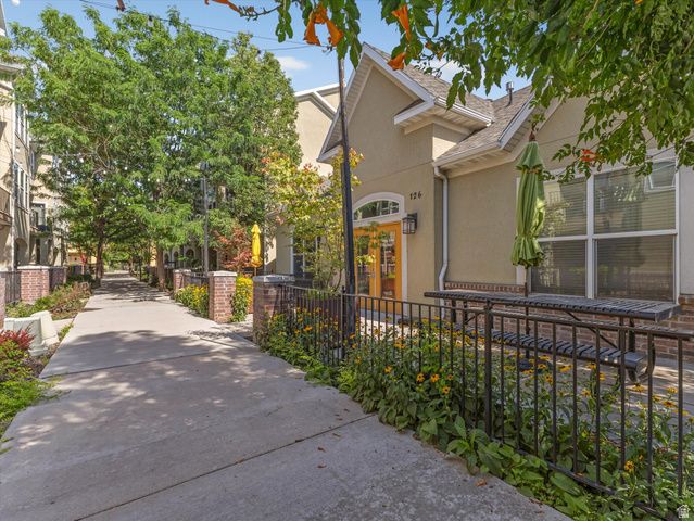 170 W BARRY LINKS WAY, South Salt Lake, UT 84115