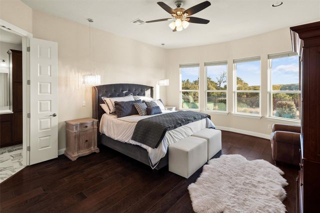 479 Crosswater LN, Dripping Springs, TX 78620