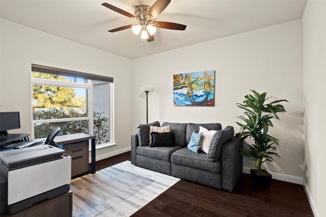 479 Crosswater LN, Dripping Springs, TX 78620