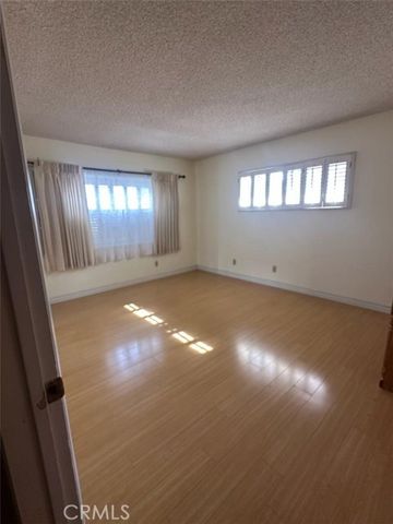 915 S Glenview, West Covina, CA 91791