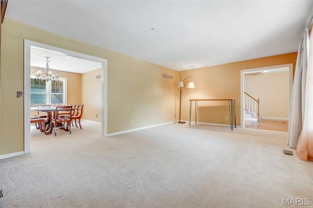 12 Chaparral Lane, Glen Carbon, IL 62034