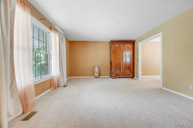 12 Chaparral Lane, Glen Carbon, IL 62034
