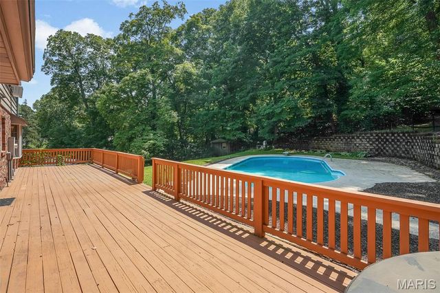 12 Chaparral Lane, Glen Carbon, IL 62034