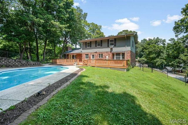 12 Chaparral Lane, Glen Carbon, IL 62034