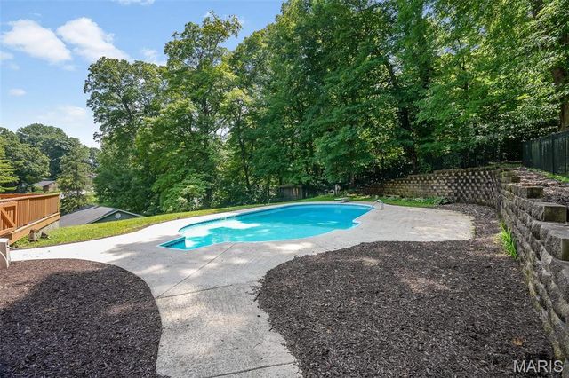 12 Chaparral Lane, Glen Carbon, IL 62034