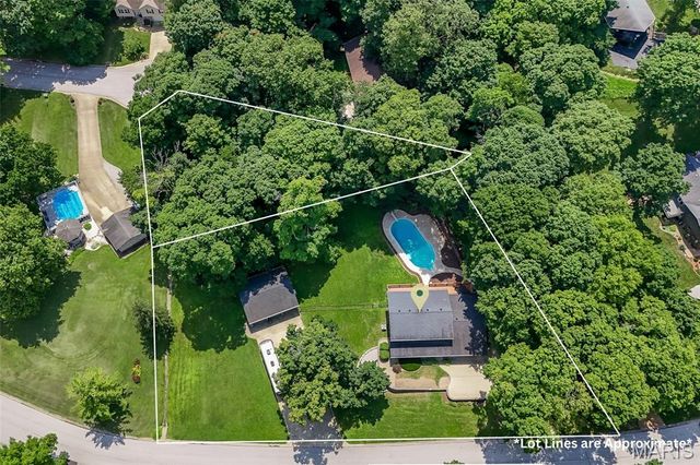 12 Chaparral Lane, Glen Carbon, IL 62034