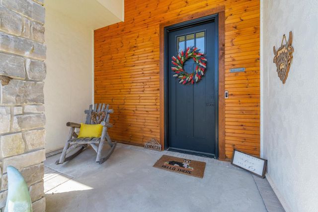 1609 N Lakeside Ct, Andover, KS 67002