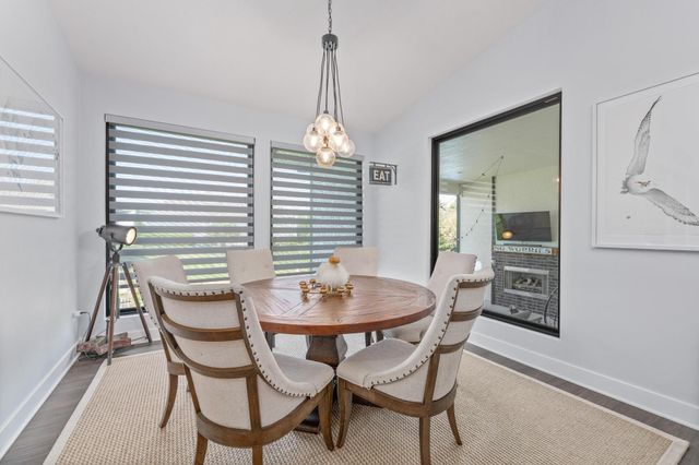 1609 N Lakeside Ct, Andover, KS 67002