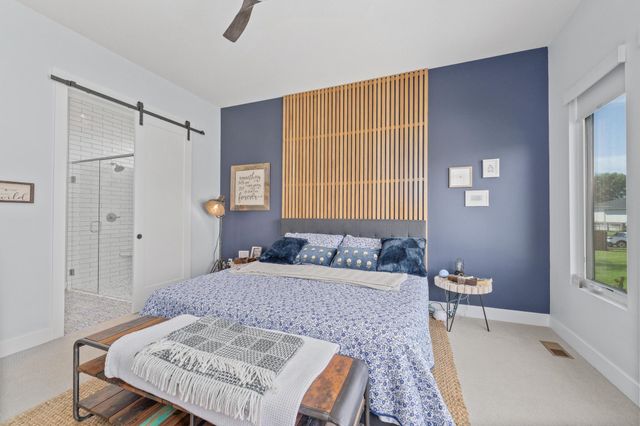 1609 N Lakeside Ct, Andover, KS 67002