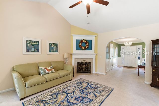 35 Wheatfield Cir, Bluffton, SC 29910