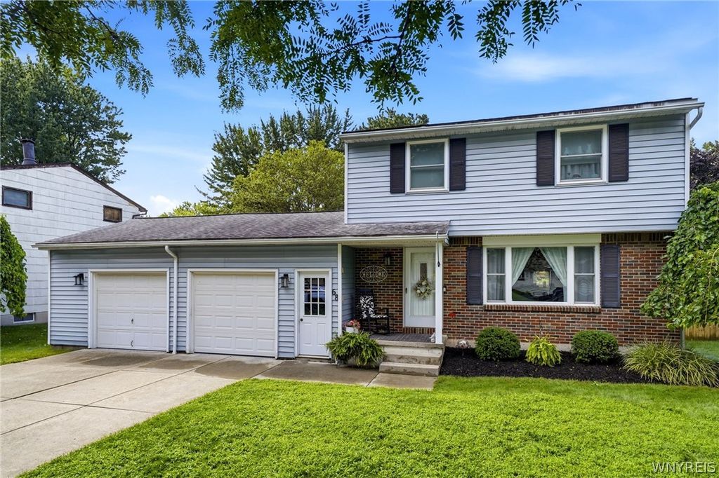68 Lyrae Drive, Amherst, NY 14068