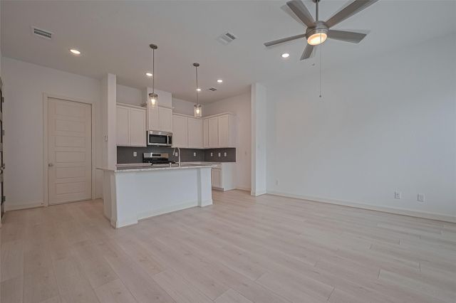 8929 Grovner Place, Houston, TX 77055