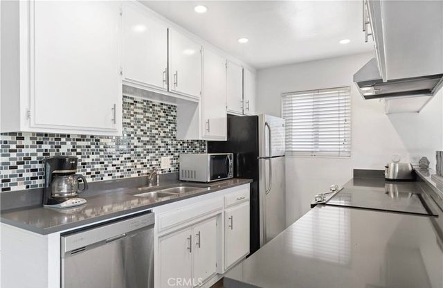 3206 W Balboa Boulevard, Newport Beach, CA 92663